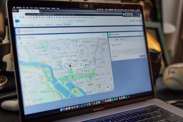 실시간 위치 추적